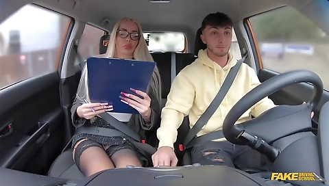 Milf & young electrda