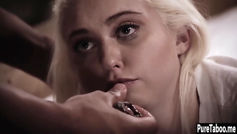 Sexy young girl's pussy in a hot tub