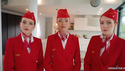 Hawt babe with sexy body and pussy play