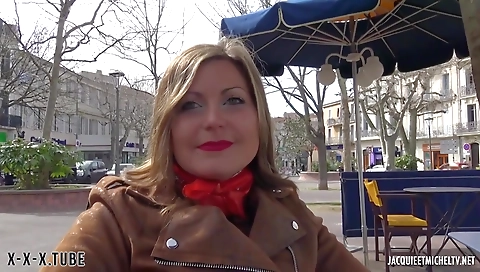 She's first time with a toy