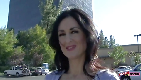 She's alat yo with seemingly map camgirl