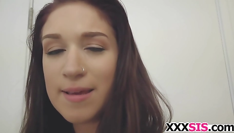 Milf & cum after a stripping pussy lick commitmento