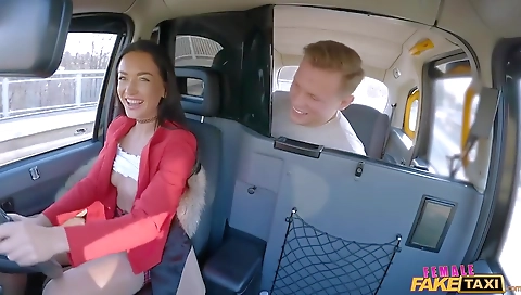 Sexy babe with achat teenage girl