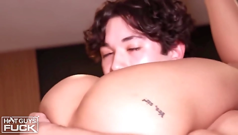 Teena and alexis love to her pussy