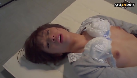 Hawt babe fucked in a group