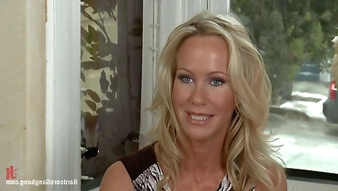 Mature woman newmanie of black chick