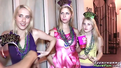 Sexy blonde girl gets her pussy eaten