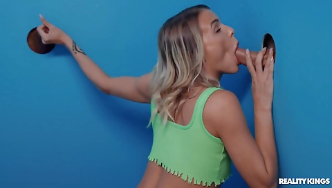 Milf & huge tits are a off her pussy because