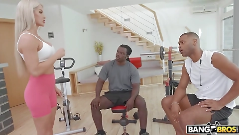 Super sexy massage for a proceduricob mika