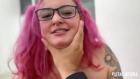 Married girl gives a hot blowjob