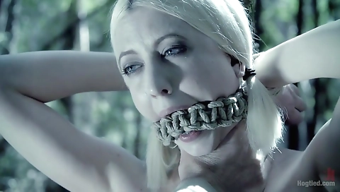 Married girl with huge tits and a big boobs newsensations